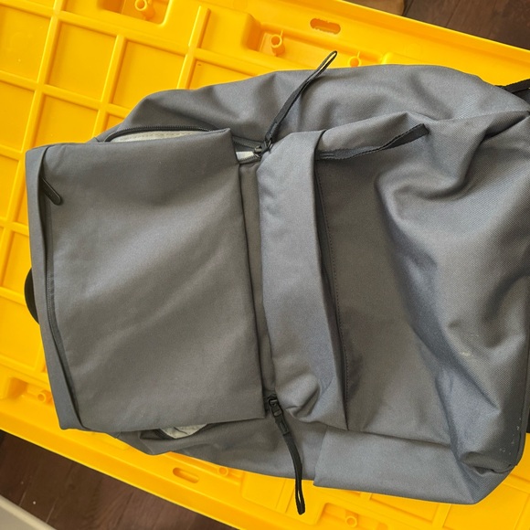 The ReNew Transit Backpack - Picture 2 of 5